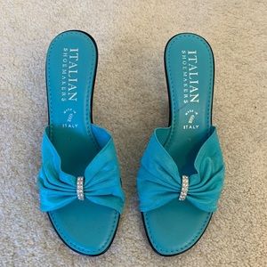 Italian shoe maker size 7 turquoise blue